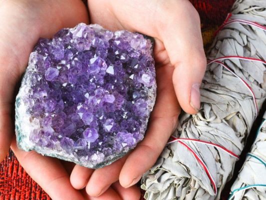 Amethyst alias Batu Kecubung - crystaltherapy.ca